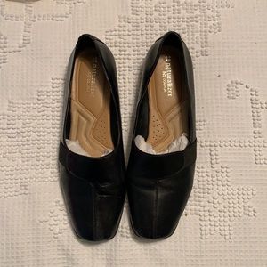 Naturalizer Black Leather Shoes